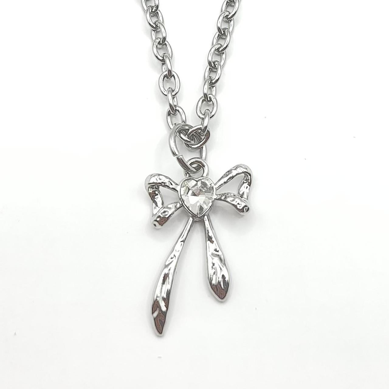 Bow Necklace