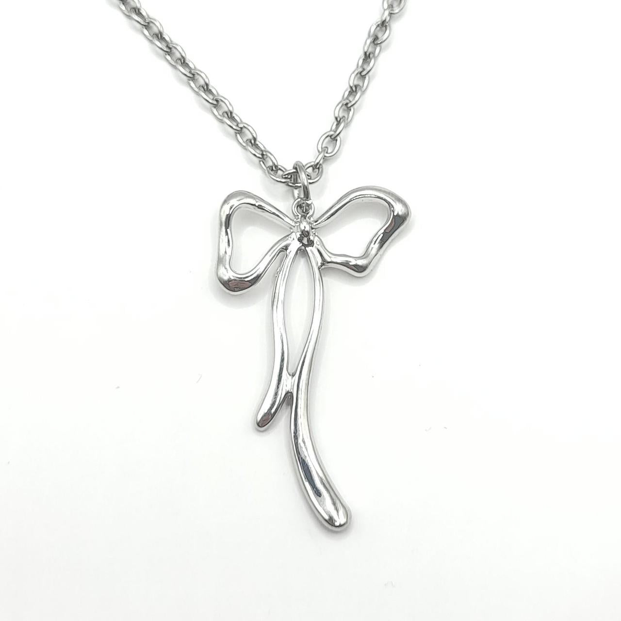 Big Bow Necklace