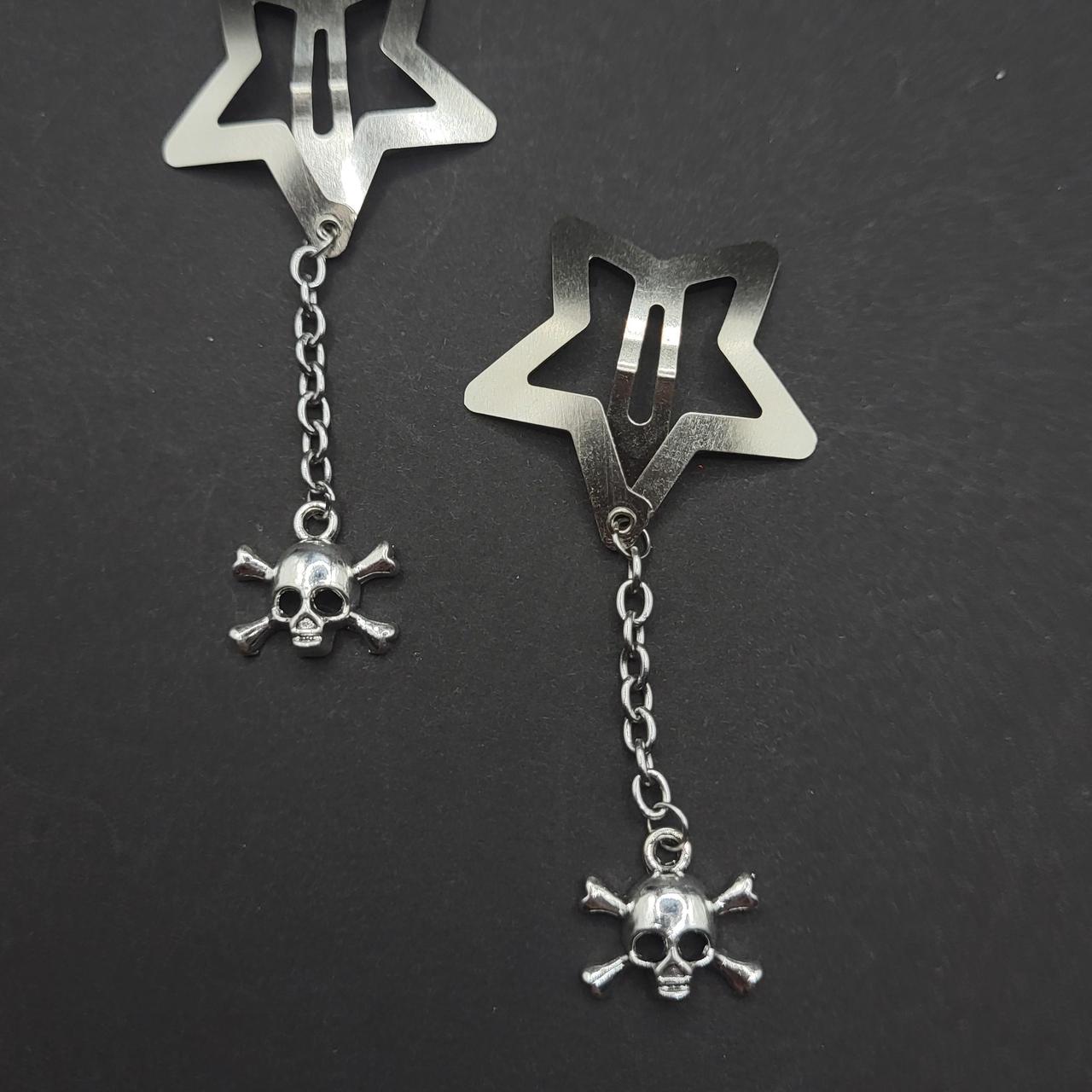 Skull Star Hairclips